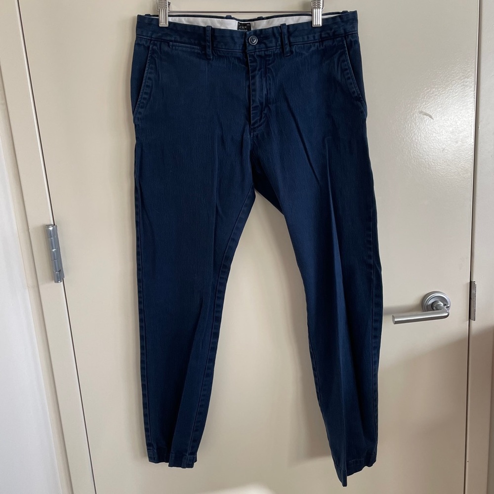 J. Crew Men’s Stretch Navy Chinos W33 L30